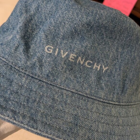 GIVENCHY Jean Bucket Hat - Picture 1 of 8